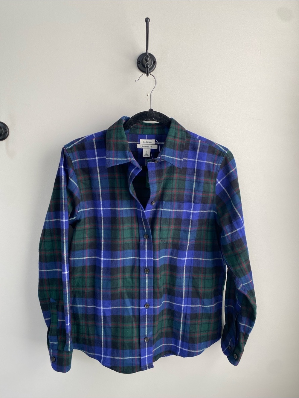 L.L. Bean New England Blue and Green Plaid 100% Cotton Button-Down Shirt